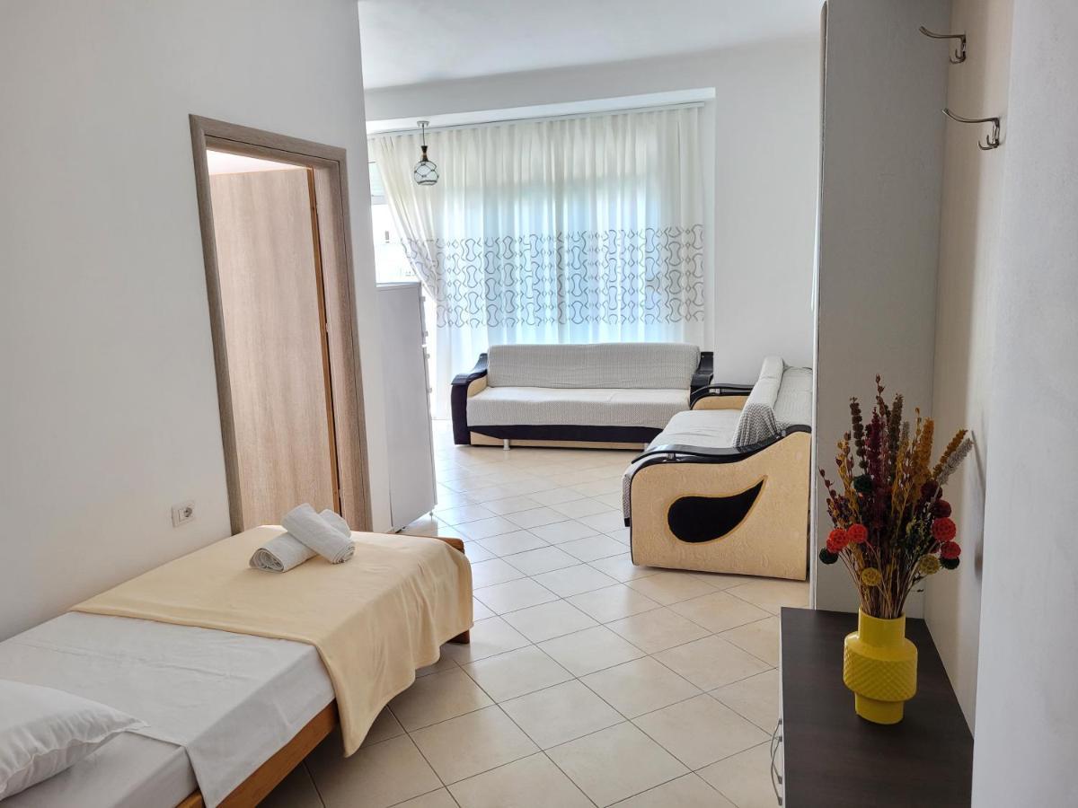 Parid Appartments Sarande Exterior photo