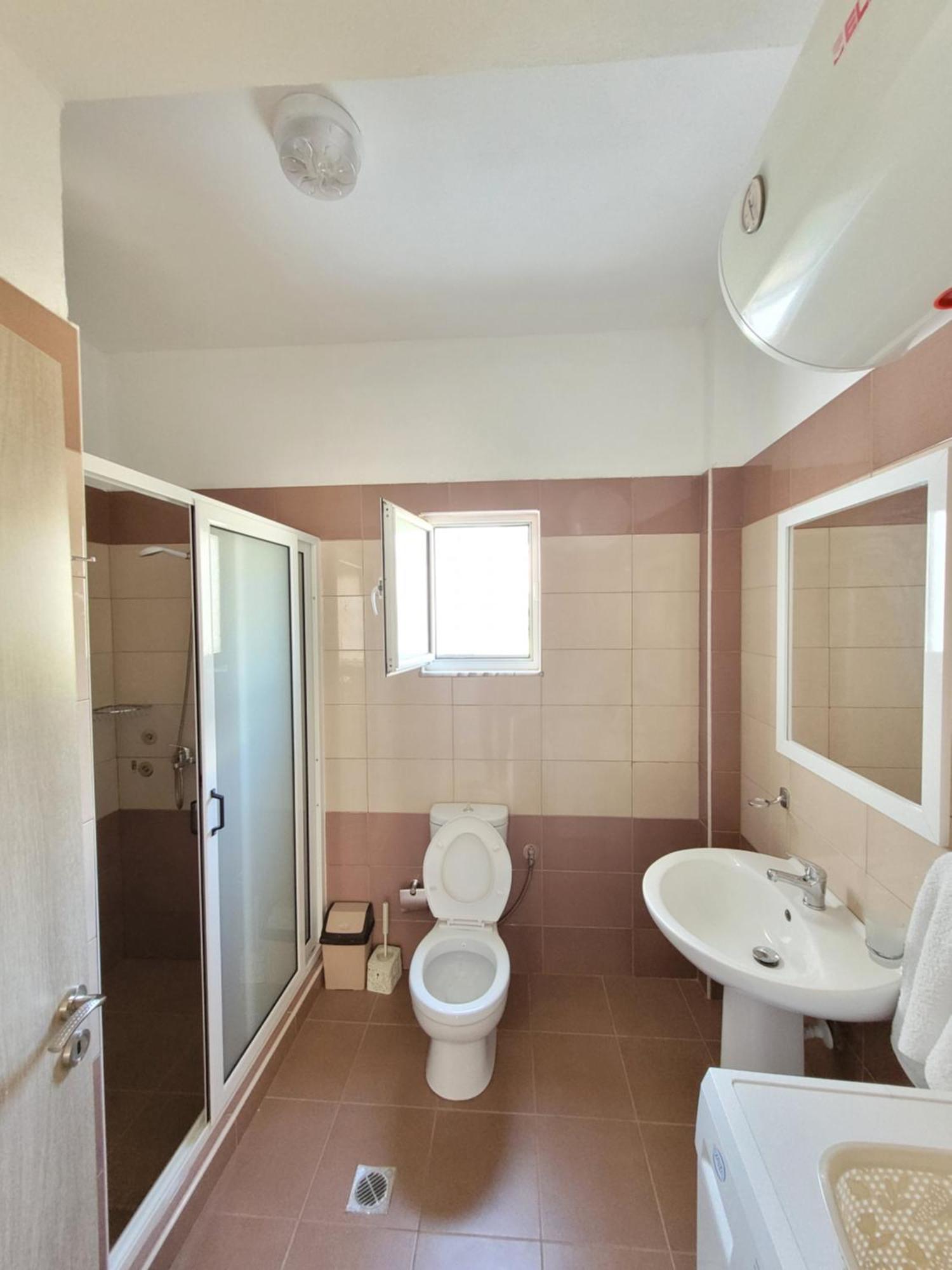Parid Appartments Sarande Exterior photo