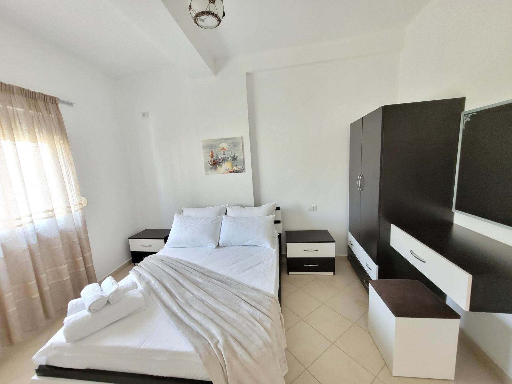 Parid Appartments Sarande Exterior photo